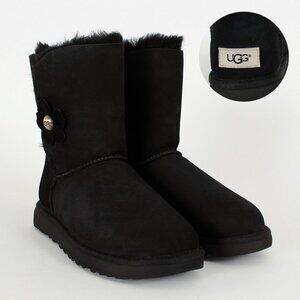 NWT - UGG Bailey Button Poppy Boots - Black🖤